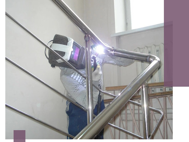 Монтаж перил и ограждений качественно в Королёве