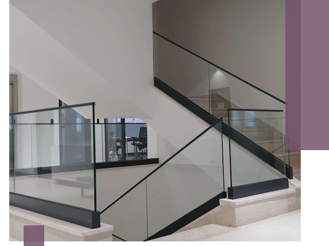 Стеклянные перила премиум-класса с установкой в Королёве