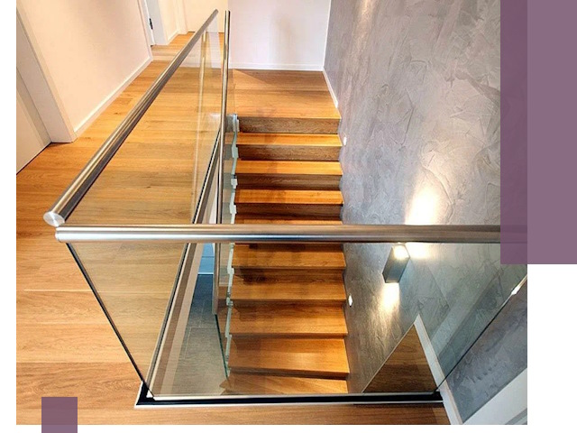 Перила для лестницы в доме — изготовление и монтаж в Королёве