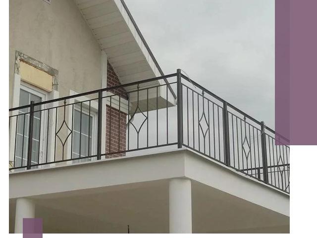 Изготовление балконных ограждений в Королёве из металла и стекла