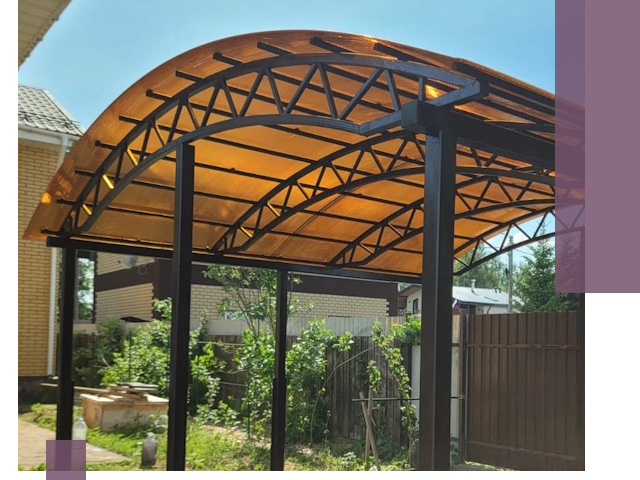 Изготовление навесов под ключ в Королёве из качественных материалов