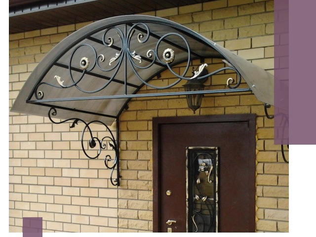 Изготовление козырьков из металла под ключ в Королёве