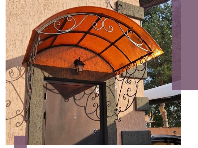 Демонтаж козырьков в Королёве быстро и безопасно